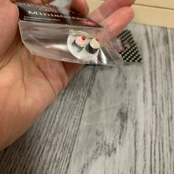 Make It Love It Miniatures Doll House Accessories Desserts Cupcakes Cake NWT - Picture 6 of 9